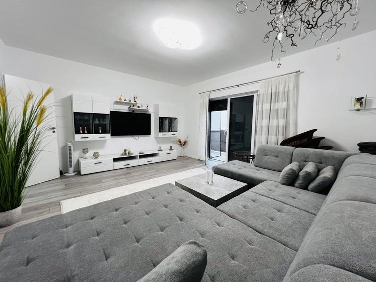 Apartament cu 2 camere decomandat, mobilat în Dumbrăvița