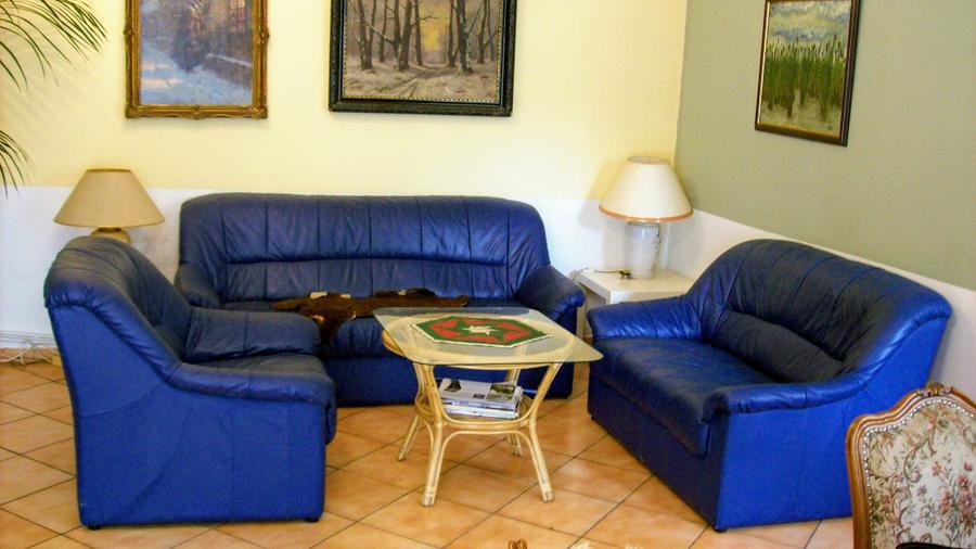 Casă cu 7 camere cu Teren 3000 Mp în Zam