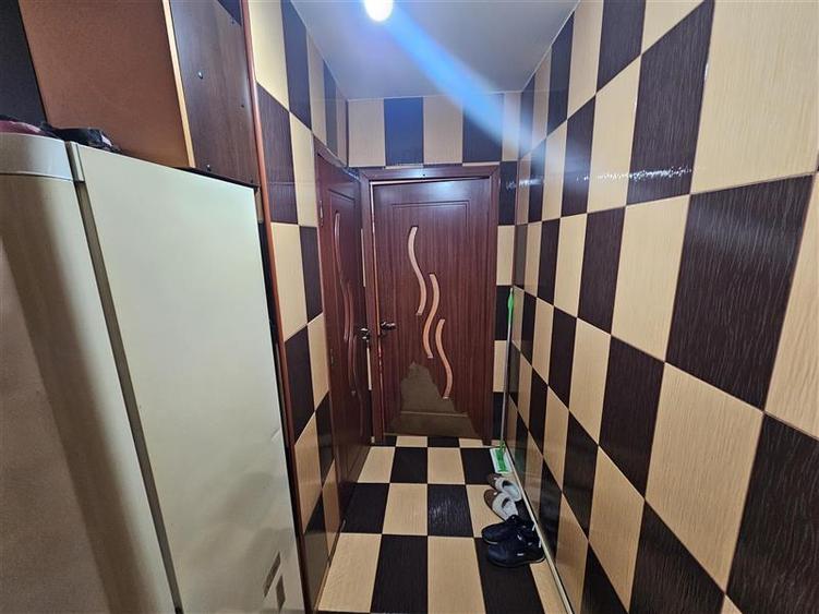 Apartament cu 2 camere nedecomandat, mobilat în Micro II