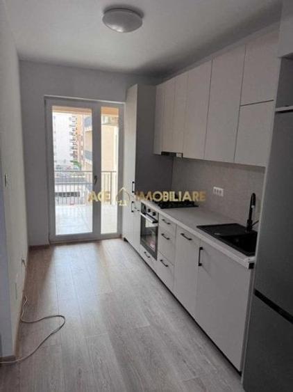 Apartament cu 3 camere decomandat, mobilat în Popești-Leordeni
