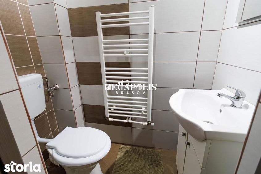Casă cu 4 camere cu Canalizare în Sânpetru