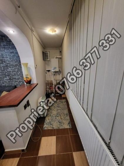 Apartament cu 3 camere semidecomandat, mobilat în Titan