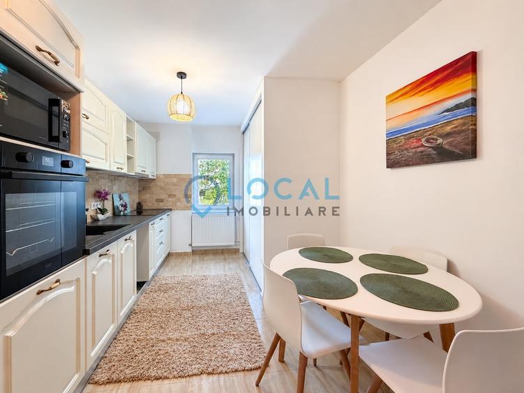 Apartament cu 3 camere decomandat, mobilat în Între Lacuri