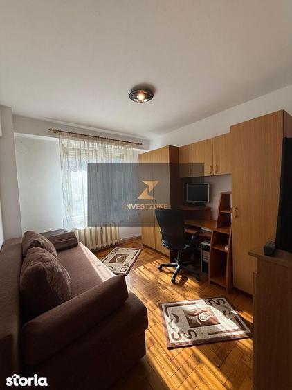 Apartament cu 3 camere decomandat în Decebal