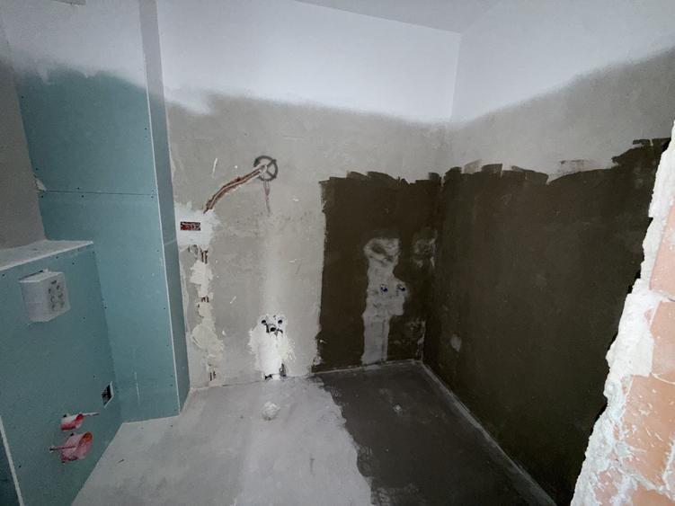 Apartament cu 4 camere decomandat în Theodor Pallady