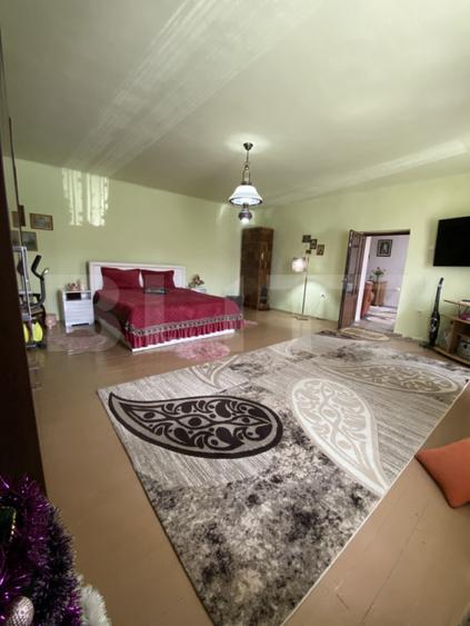 Casă cu 3 camere cu Teren 3687 Mp în Livezile