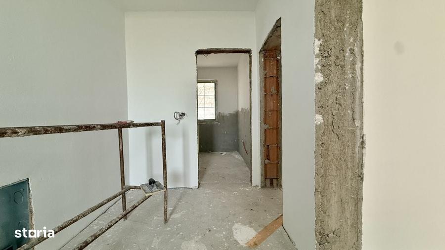 Casă cu 3 camere în Moșnița Veche