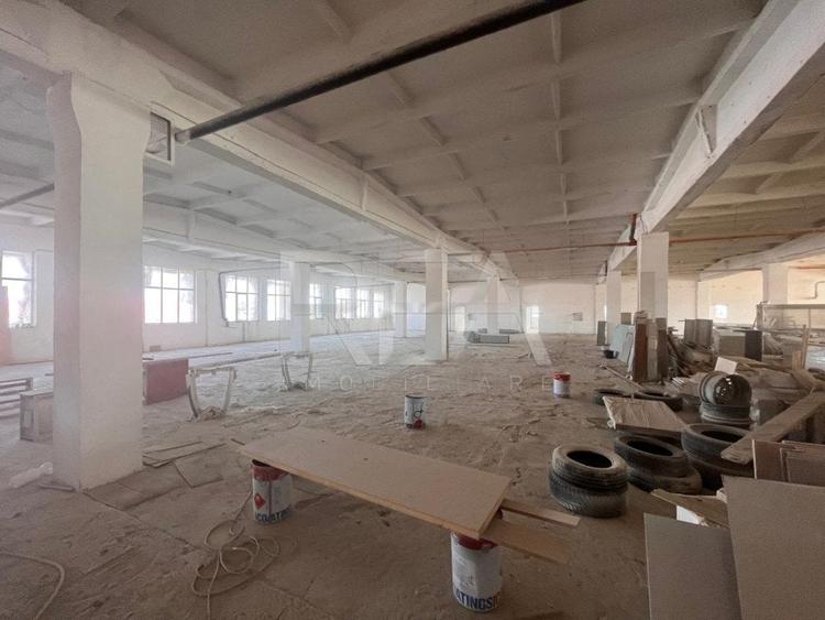 Inchiriere 2000  mp situati la etajul 1 in cadrul unei hale din Theodor Pallady - 23