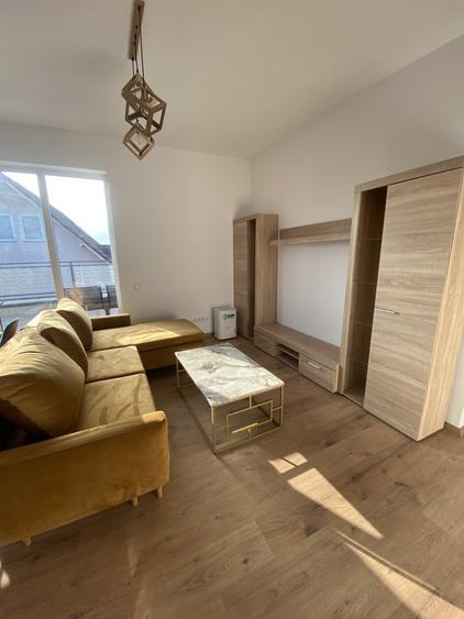 Apartament de 3 camere, zona centrala, Floresti - 1