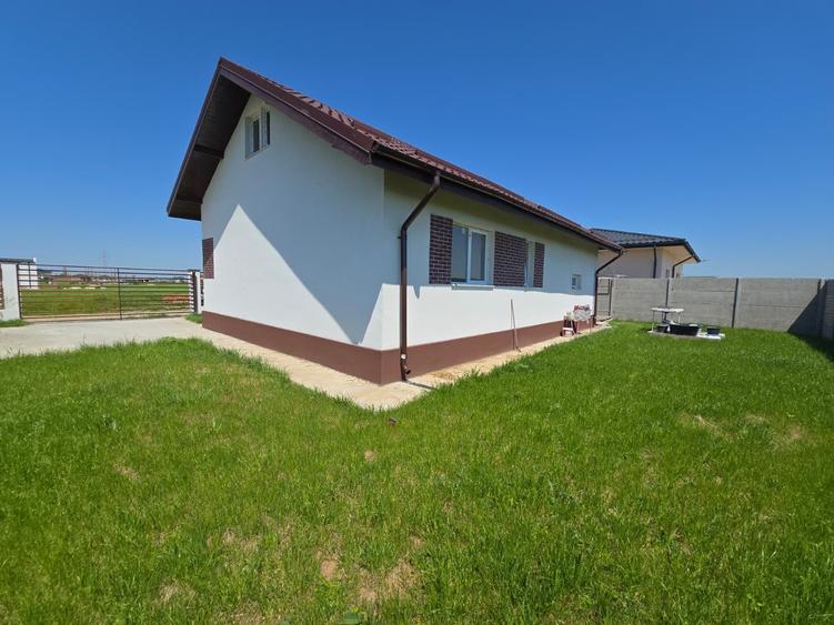 Casă individuală cu 3 camere cu Teren 356 Mp în Berceni