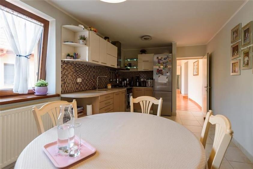 Proprietate nobiliara, cu influente moderne, Prejmer, Brasov- rezidential/ comer - 40