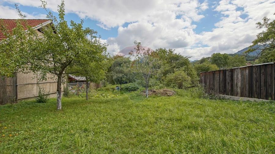 Casa spatioasa cu teren generos, in zona centrala a Sacelelor - 10
