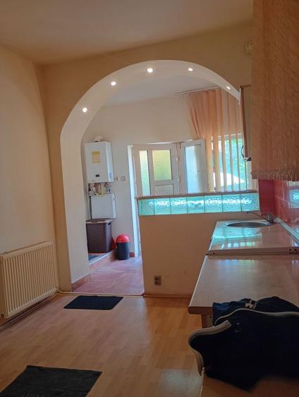 Se Vind o casa la curte la Curte Far firma sau altele Proprietar persoana fizica - 4