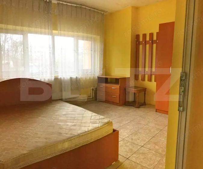 Casa de vanzare, 354 mp, zona Titu - 9