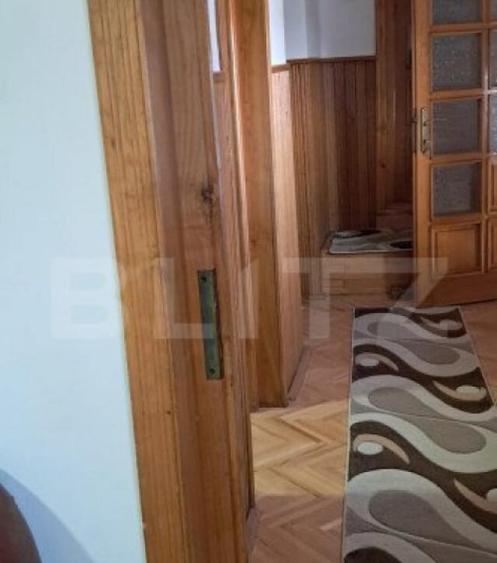 Casa de vanzare, cu 6 camere, 200 mp, zona centrala-Dej - 2