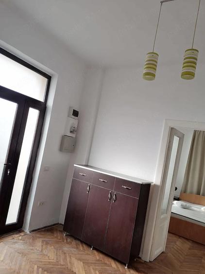 Casa de vanzare in Constanta- Zona Centrala (Spital Jude?ean) Curte proprie,poten?ial etajare - 8