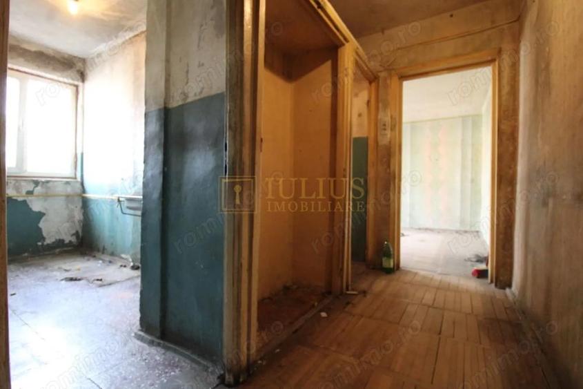 Complex Studentesc str.Daliei, et 3, bloc anvelopat; necesita renovare completa. - 6