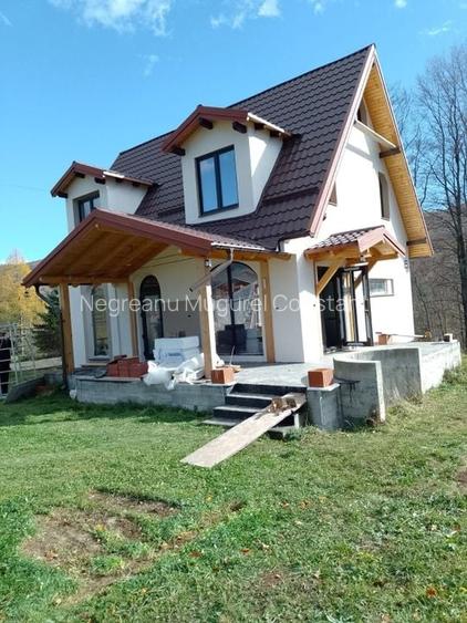 Vila P+M  cu terasa +container si teren 1250mp -Valea Neagra
