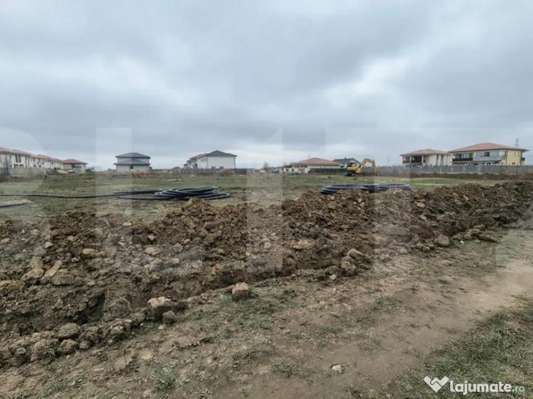 Teren intravilan, 798 mp, zona Sud-Est - 1