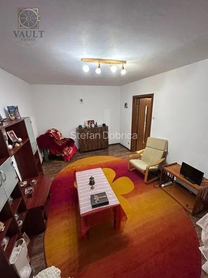 Apartament cu 2 camere decomandat, mobilat în Titan Apartament cu 2 camere decomandat, mobilat în Titan