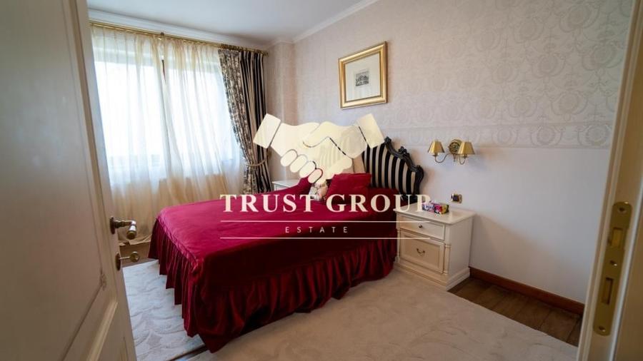 Apartament cu 4 camere semidecomandat în Clăbucet