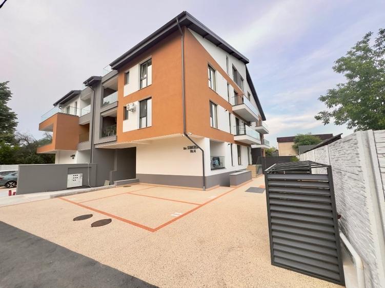 Apartament cu 3 camere decomandat în Aviației