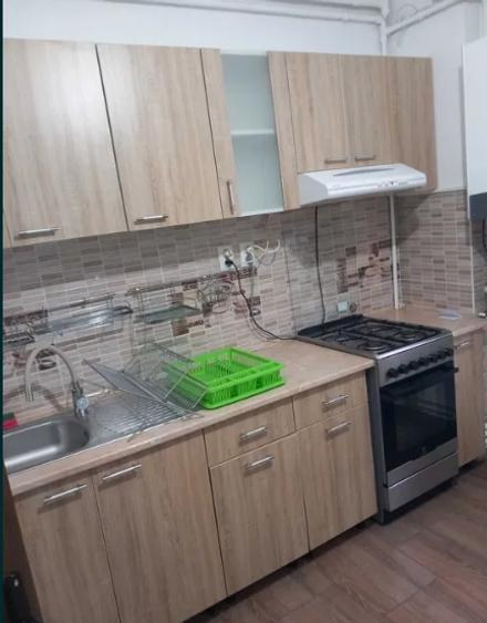 Constantin Brancoveanu,Metrou,et.1/10,Amenajat,centrala,loc parcare,mobilat - 3