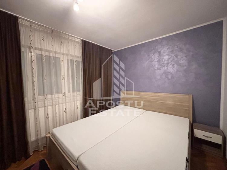 Apartament cu 3 camere, Decomandat, Centrala Proprie, zona Sagului - 3