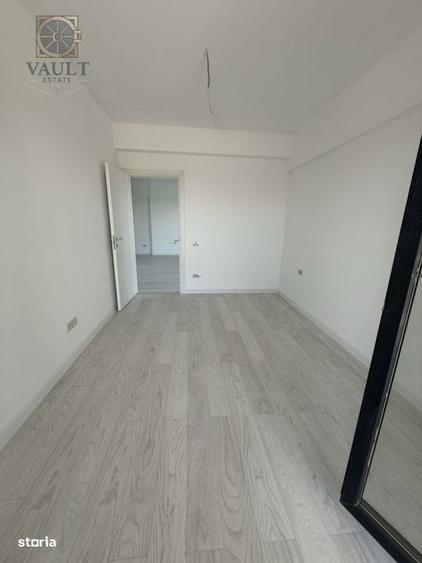 Apartament cu 3 camere semidecomandat în Pantelimon