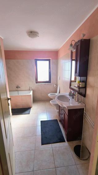 Casa de vanzare in Mun. Targovi?te - 4