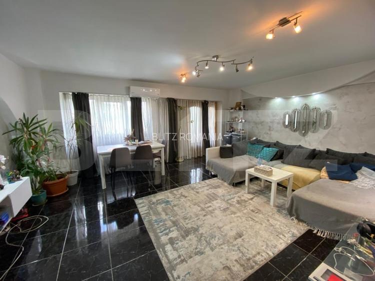 Apartament de vanzare, cu 3 camere, 76 mp, zona  Rond Vechi Iasi