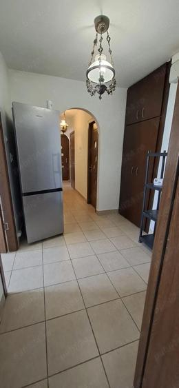 Inchiriez apartament 3 camere Dristor Metrou - 3