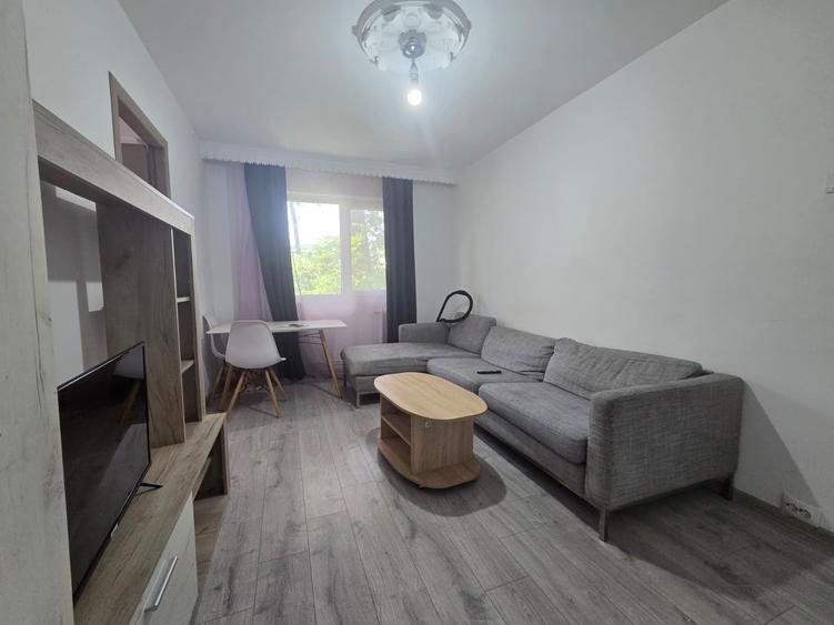 Apartament cu 2 camere semidecomandat în Alexandru cel Bun