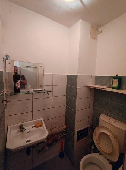 Apartament 3 camere , confort 1 , decomandat , 1984 - 5