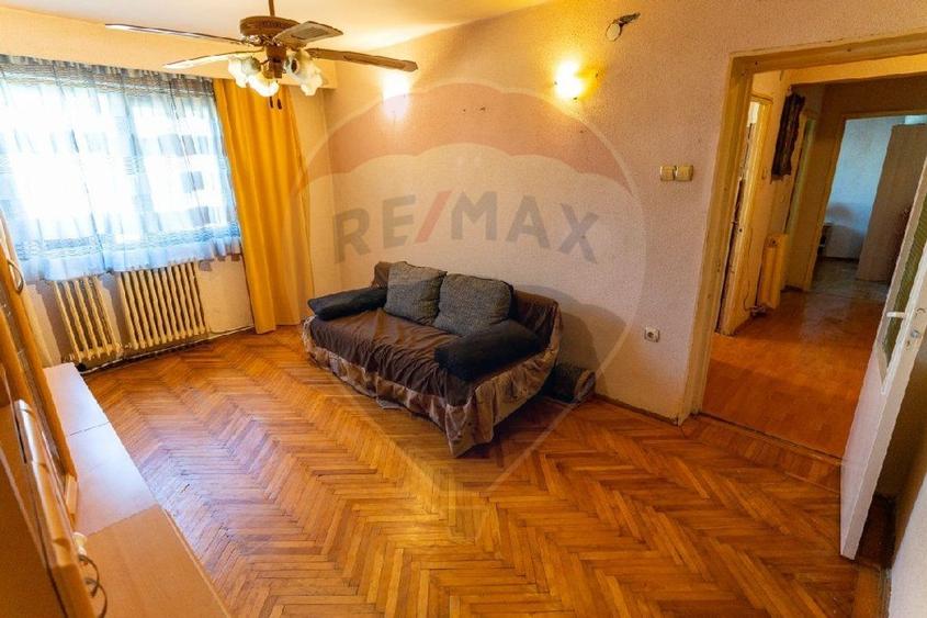 Apartament 2 camere de vanzare, Hunedoara - 5