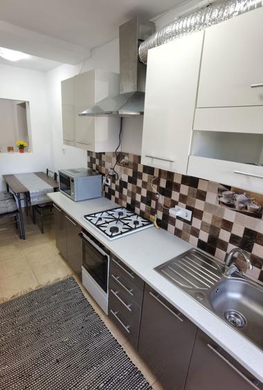 Inchiriez garsoniera - 6