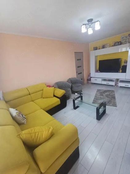 Apartament 2 camere, 60 mp, zona Nord - 10