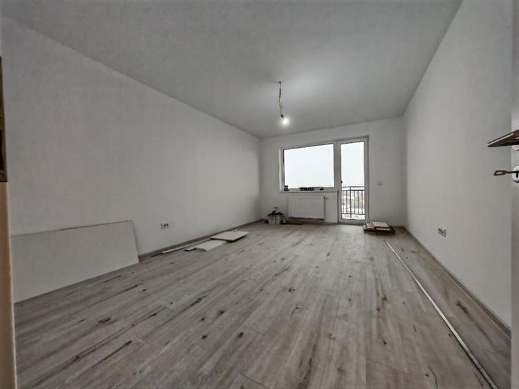 Inchiriem Apartament 3 Camere, Partial Mobilat, Decomandat, Tractorul - 9