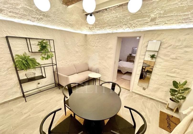 Apartament cu 2 camere decomandate ULTRACENTRAL de LUX - 2