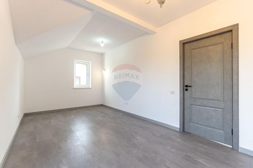 CASE NOI ÎN ARHITECTURĂ ALPINO-MODERNĂ CU ALEE PRIVATA | CRISTIAN - 29