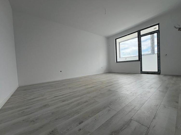 2 Camere Decomandat/ Terasa 37mp - 12