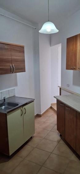 Inchiriez Garsoniera - 4