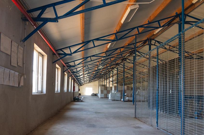 Spațiu depozit și birouri - 8