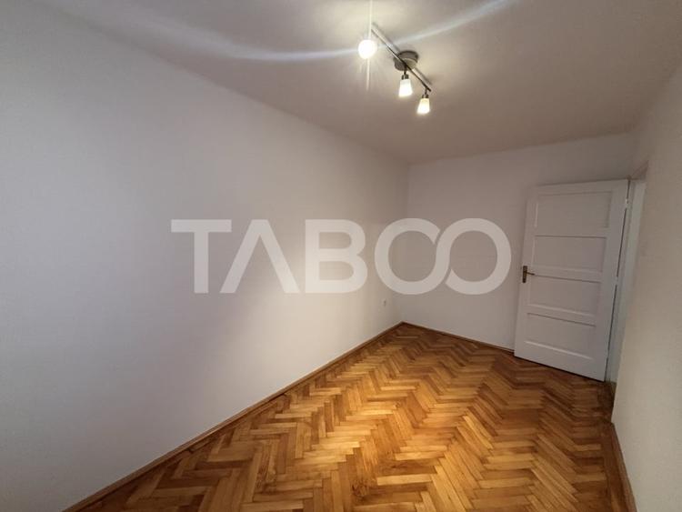 Apartament 3 camere 54mpu etaj 1 balcon zona Centrala Sibiu - 17