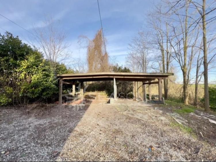 Casa cu 3 camere, baie, curte si piscina (Italia - Veneto) - 4