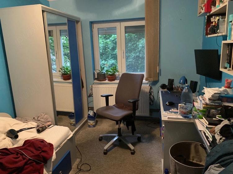 Apartament cu 4 camere decomandat, mobilat în Steaua