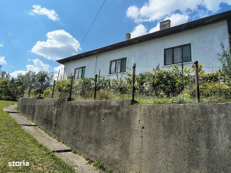 Casa de vanzare, 244 mp, teren 7729 mp, zona Ocna Dejului
