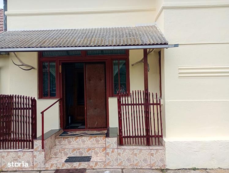 Casa cu 5 camere ?i garaj, 1100mp teren - 2