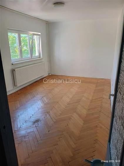 Apartament 2 camere cu centrala etaj 2 zona Lipovei