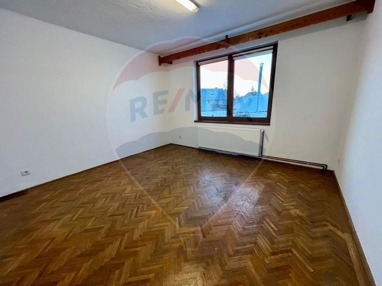 Casă cu 3 camere de vânzare Calea Dumbravii - 11